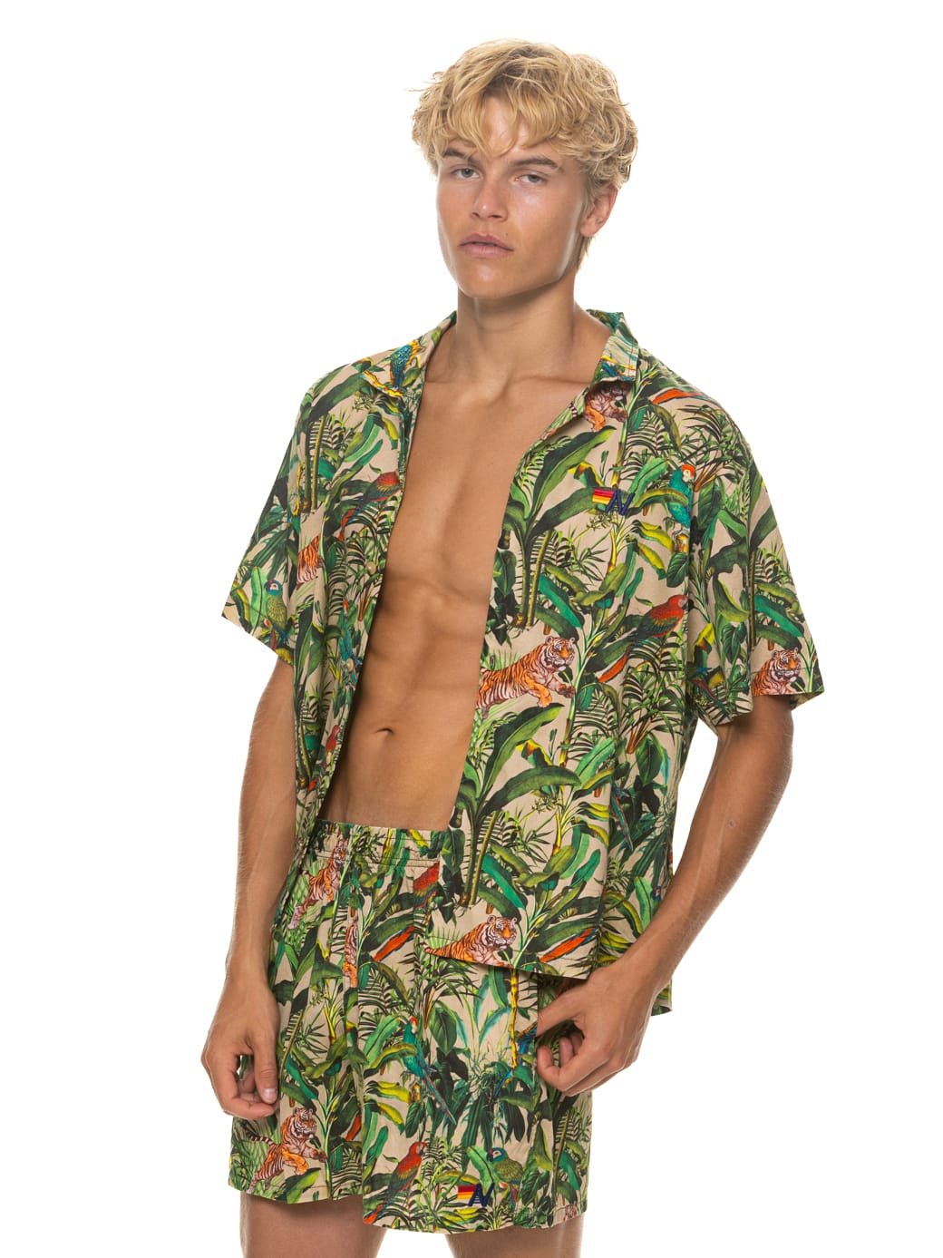 Alternative view of MEN'S COTTON LUXE POPLIN RELAXED SHORT - VINTAGE WHITE // JUNGLE