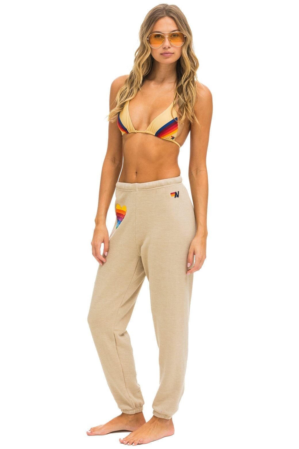 RAINBOW HEART STITCH SWEATPANTS - SAND - 图片 3