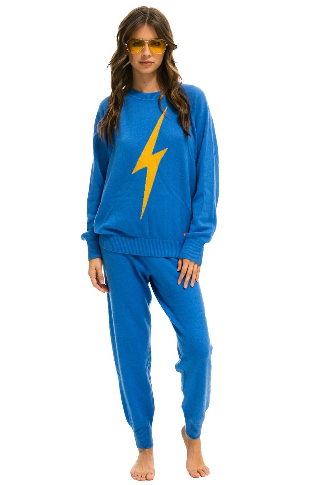 BOLT CASHMERE LIGHT SWEATER PANT - VINTAGE BLUE // GOLD BOLT - Image 5